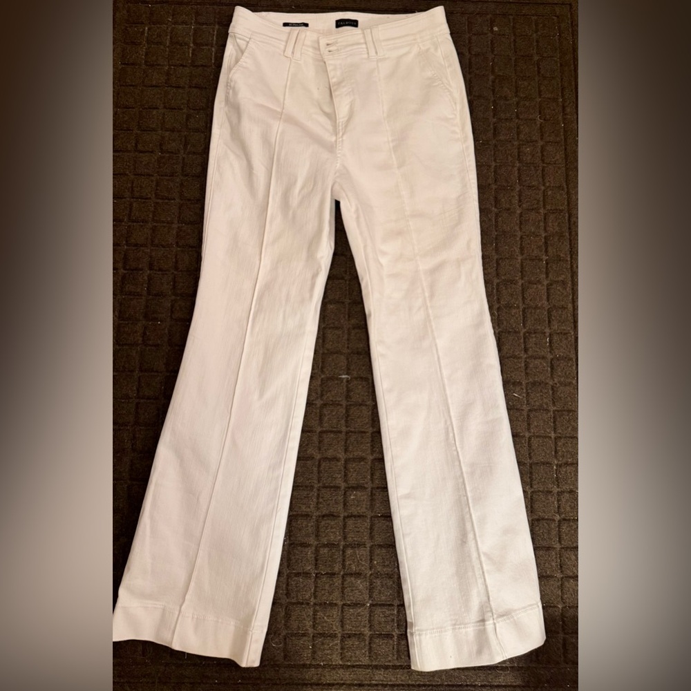 Talbots Flare Jeans 10 R White Pockets Wide Leg Mid Rise Nautical Summer